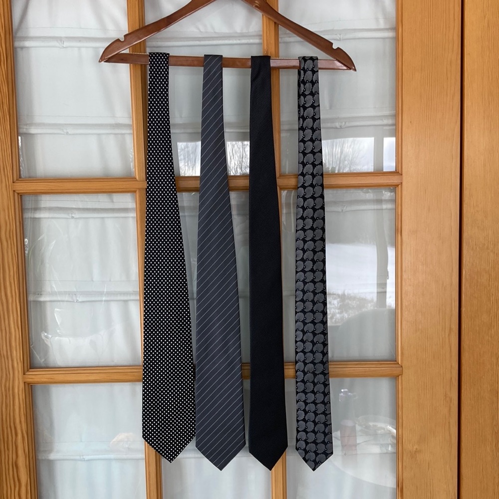 Lot of 4 black/grey premium brand ties